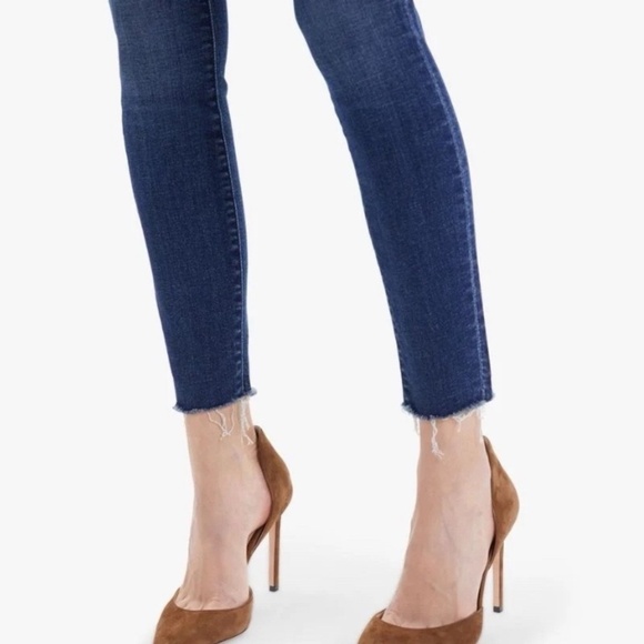 Mother Looker Fray In Hot Springs - Picture 4 of 14